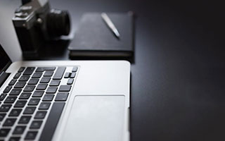 乐鱼体育平台-特色水上极速滑艇比赛，水域快艇的极限狂飙，滑水艇价格