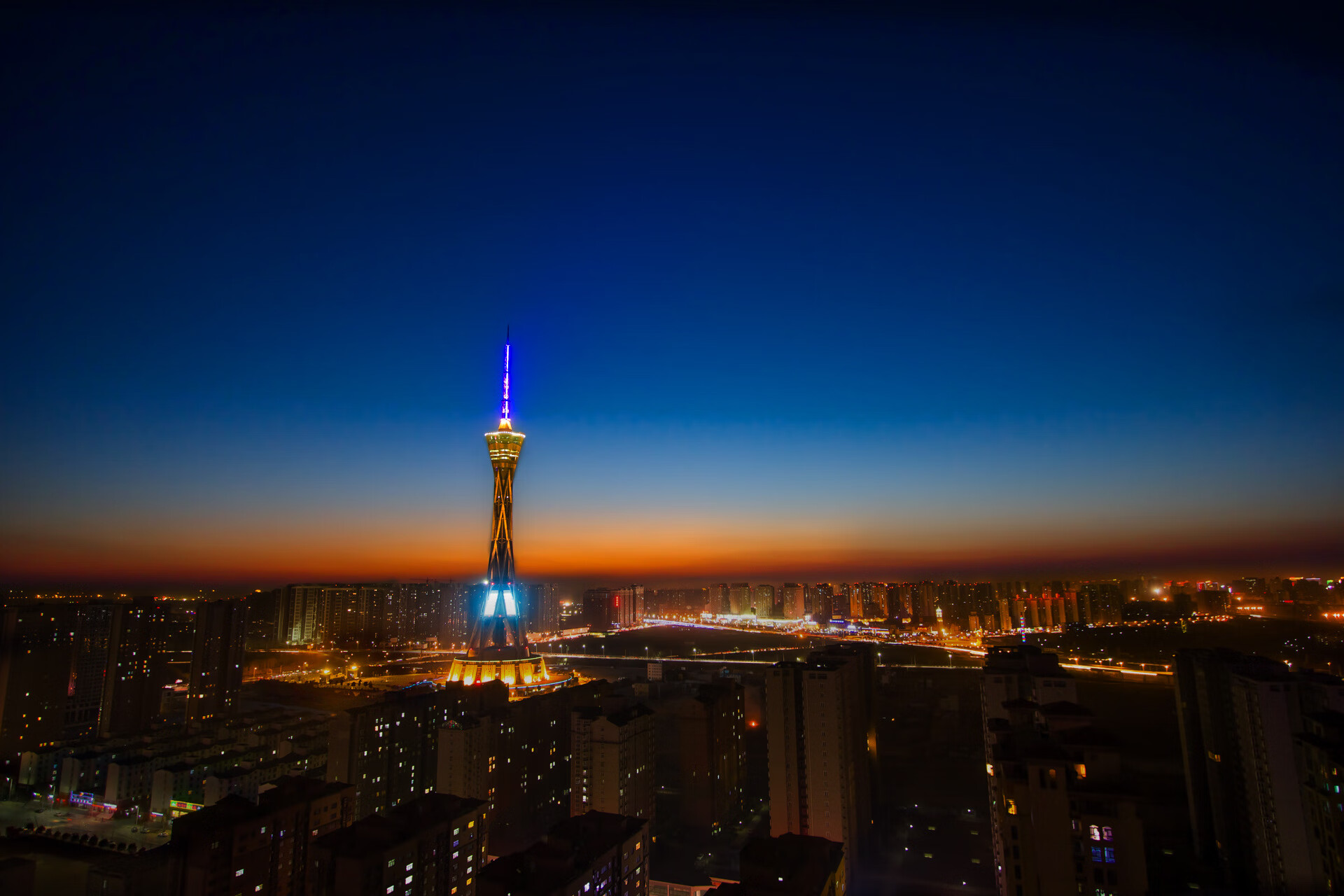 卡昂是否能摆脱保级区困扰，卡昂是什么