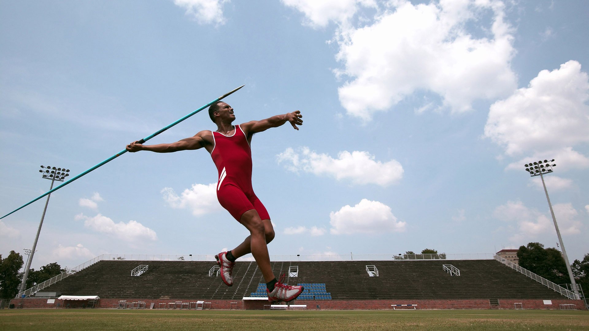 乐鱼娱乐app-专家建议加强足球基础设施建设，深化足球改革方案